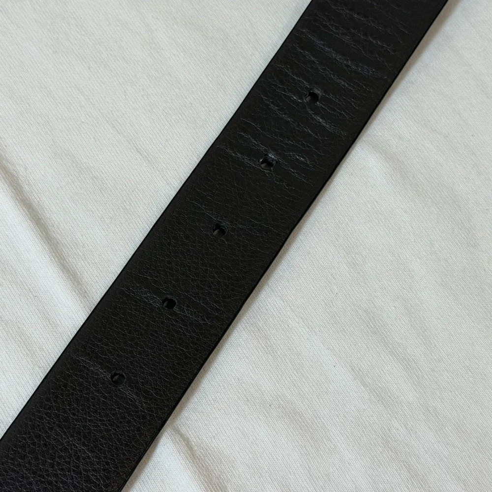 Nike Reversible Size 32 Black & Brown Leather Belt with Gunmetal Buckle